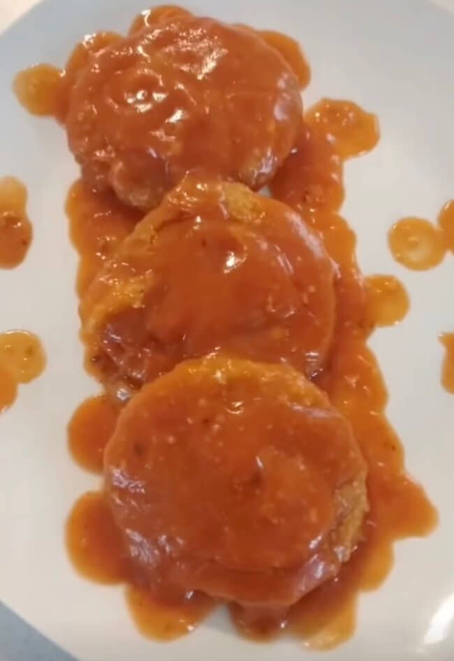 Chicken-Patties-with-Tomato-Sauce
