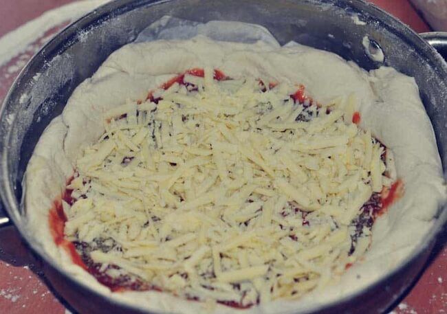 Deep-Dish-Pizza-Instructions-3