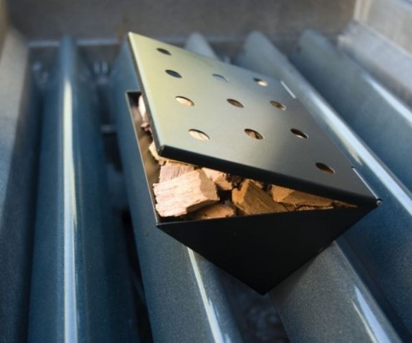 Features-to-look-for-when-choosing-the-most-suitable-smoker-box