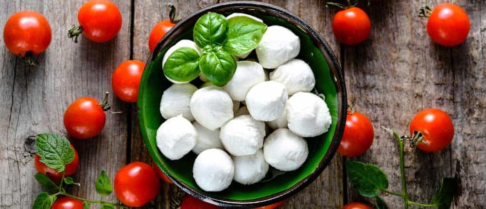 Feta-Cheese-Substitute-Options-Mozzarella