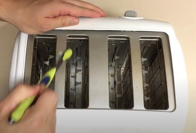 How To Clean A Toaster