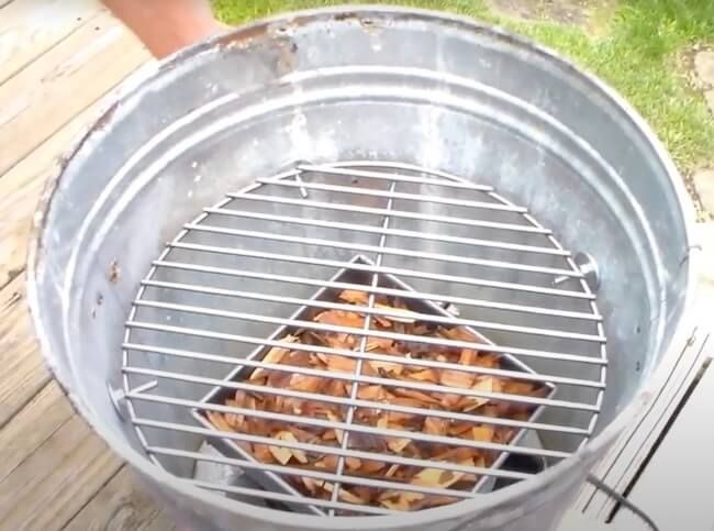 Smoker from a Trash Can