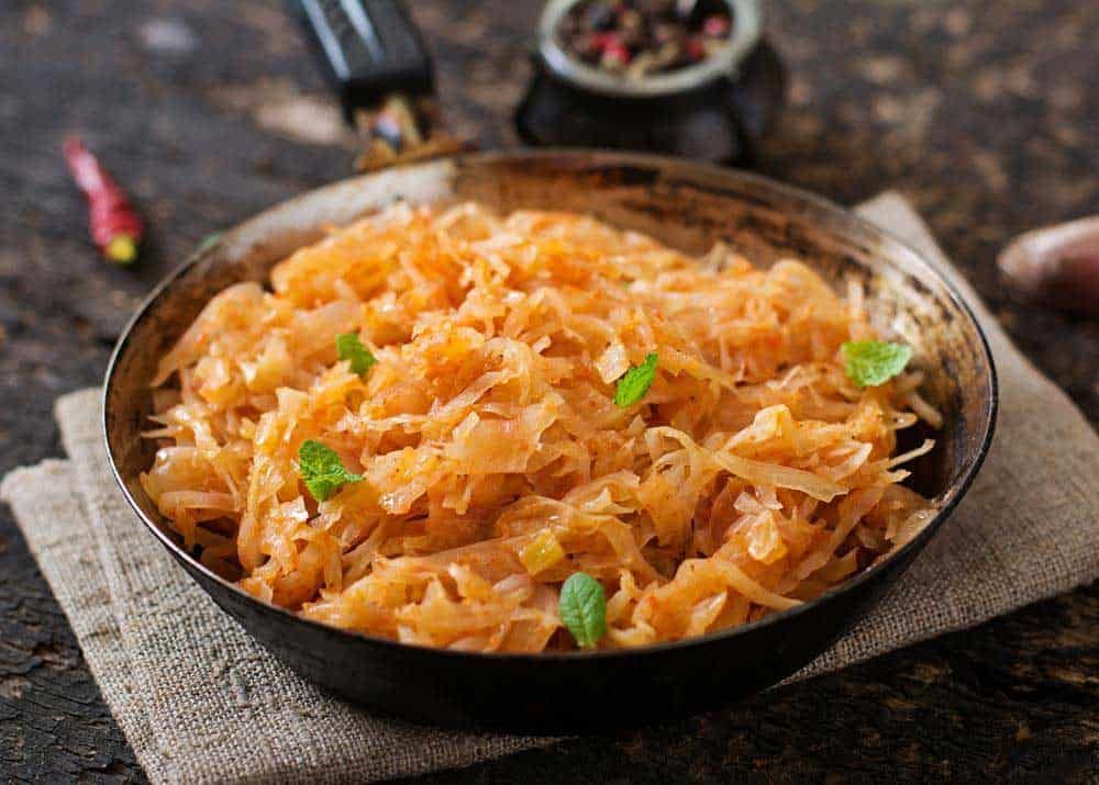 difference-between-cabbage-lettuce-table