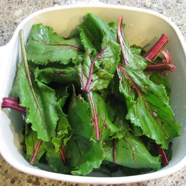 etnt-scraps-beet-greens