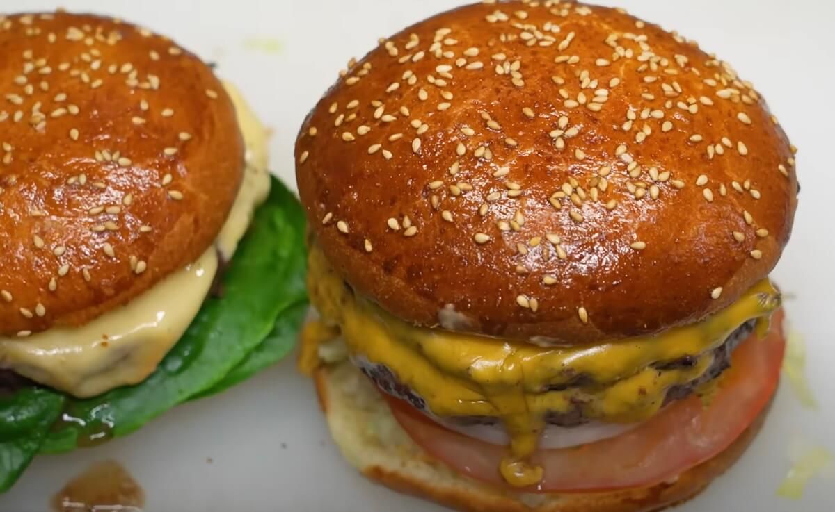 how to choose and grind the best meat for burgers