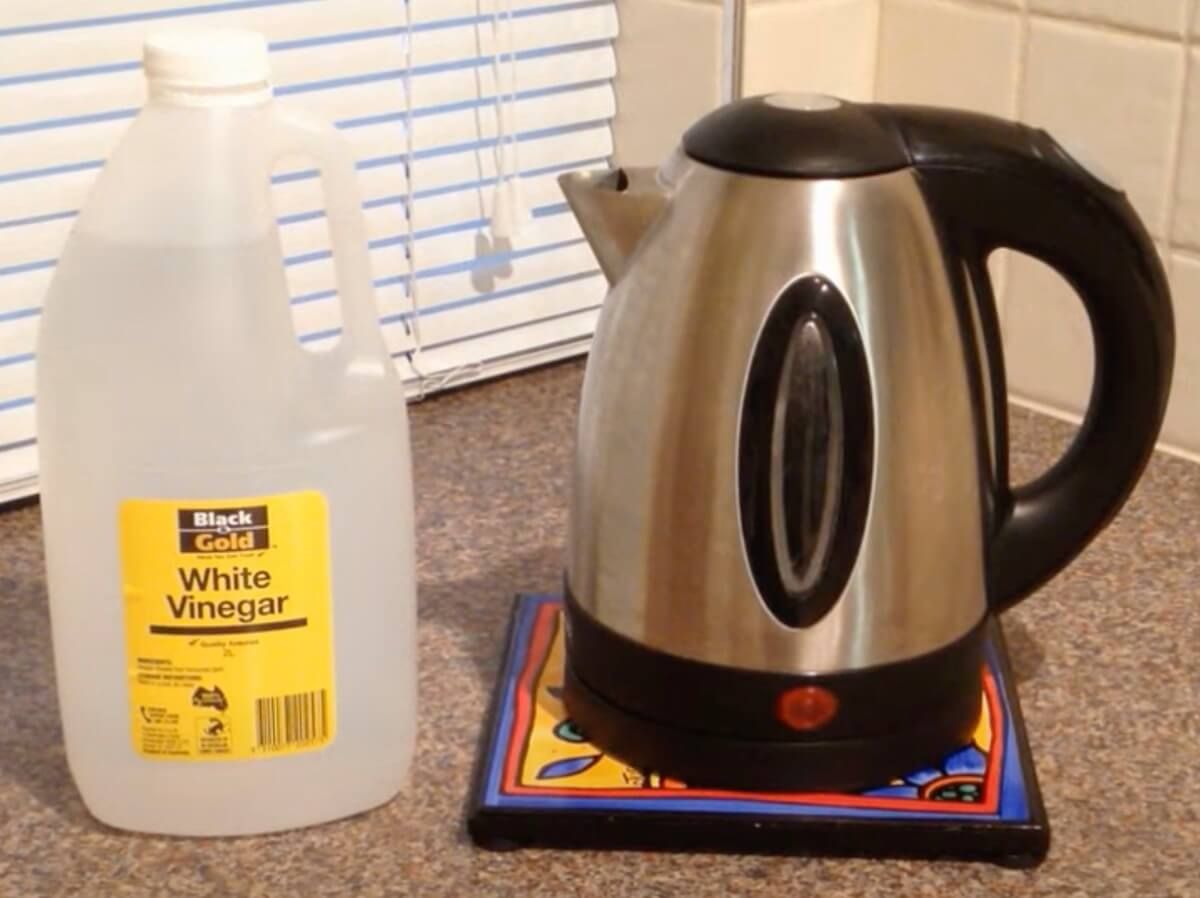 how to clean electric kettle