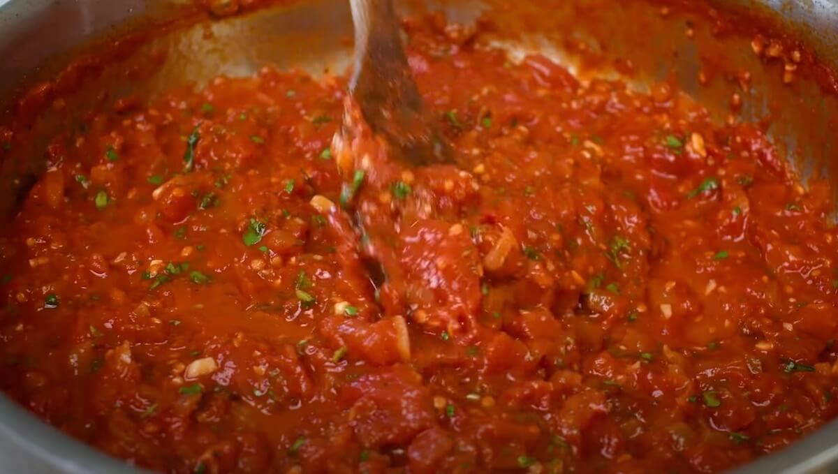 how to thicken tomato sauce