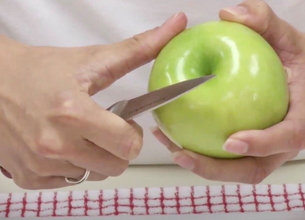 how to use a paring knife?