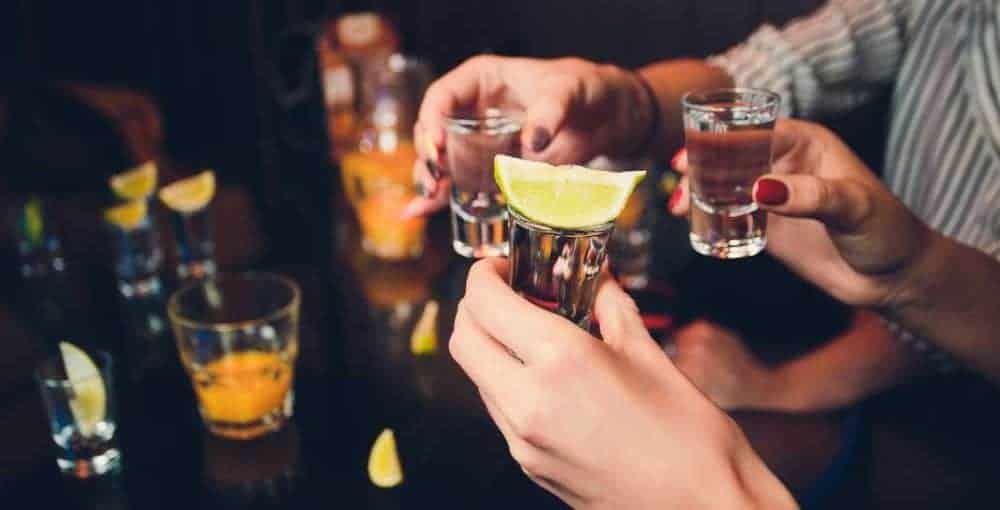 how many ounces in a shot