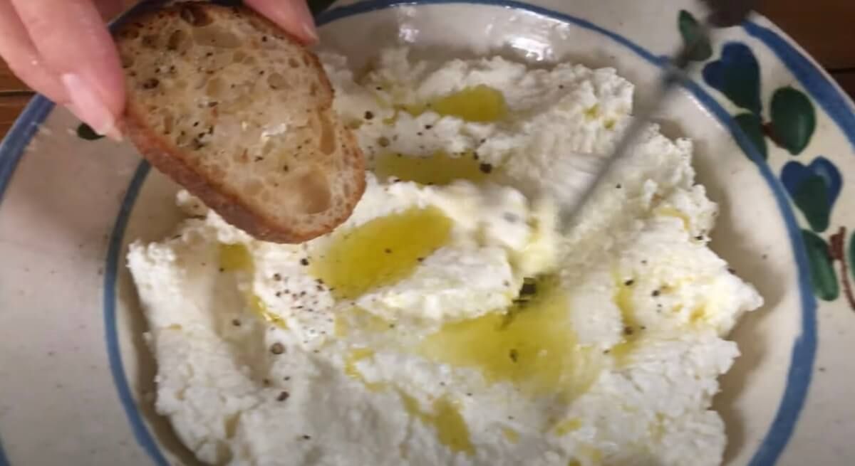 Finding The Right Ricotta Cheese Substitute: Italian Fairytale